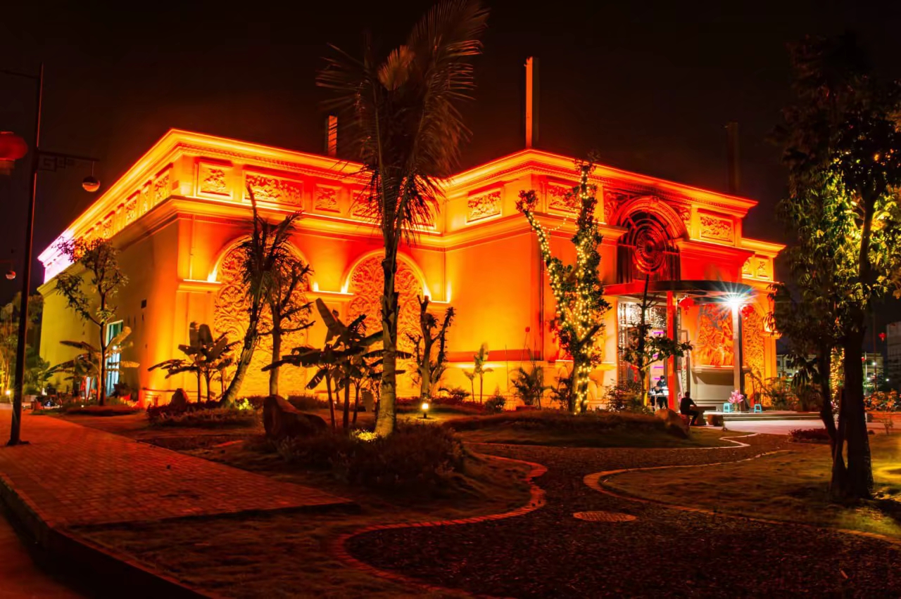 腾龙公司公司荣获五星评级